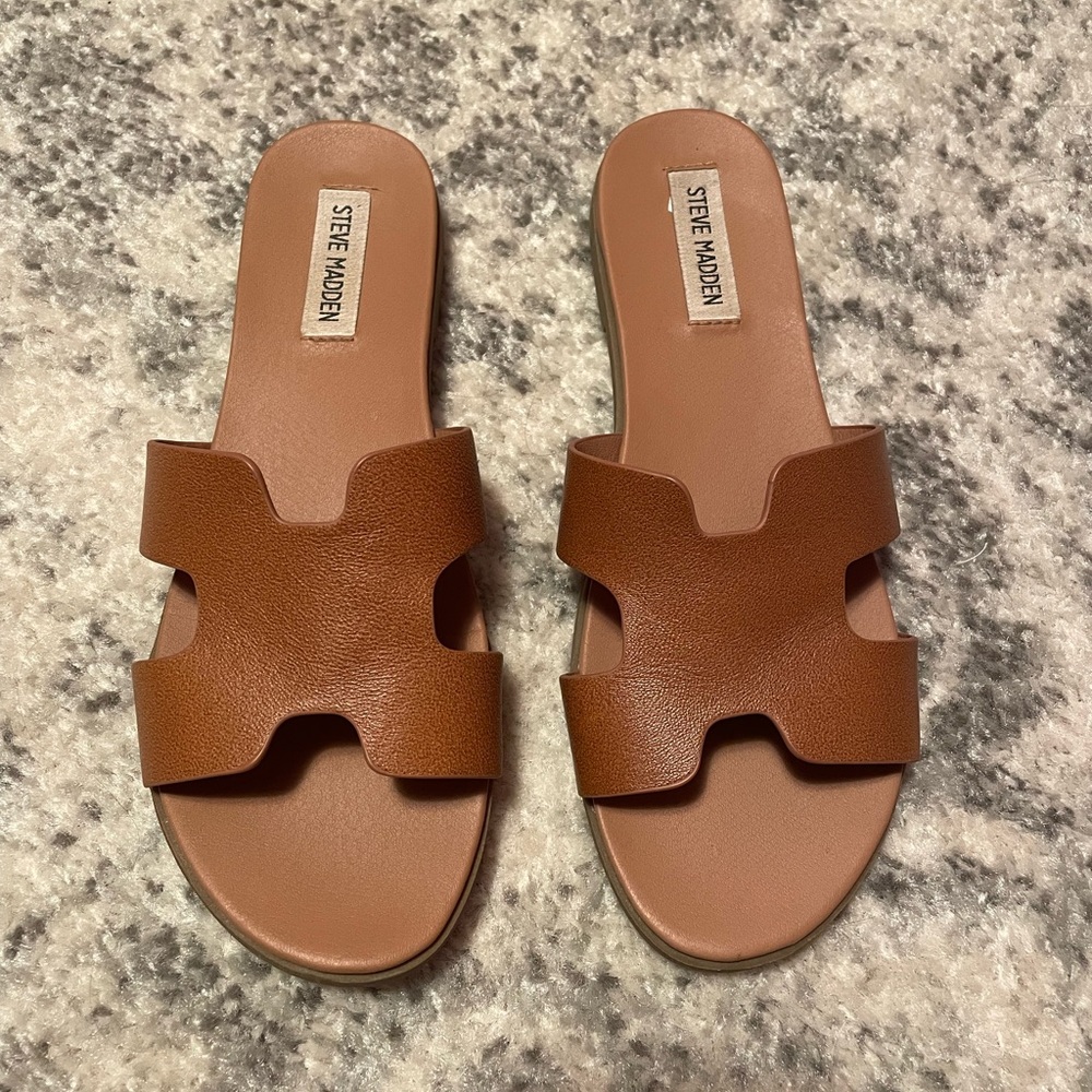 Steve Madden Brown Slide Sandals size 8